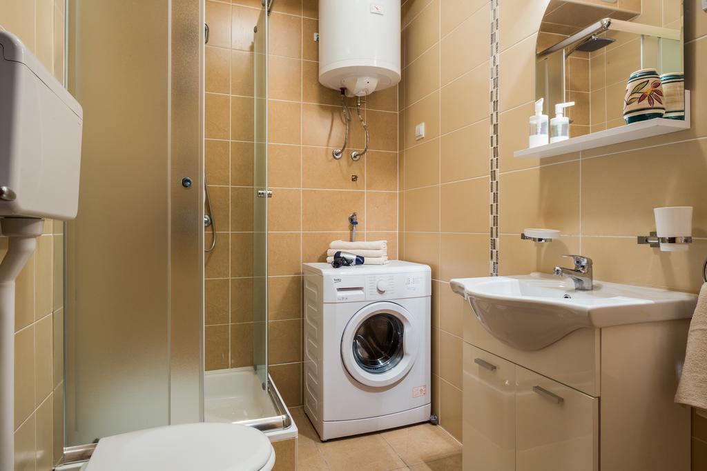 ! Promo! Central Evergreen Studio - Free Public Parking-Fast Wi-Fi Novi Sad Exteriér fotografie